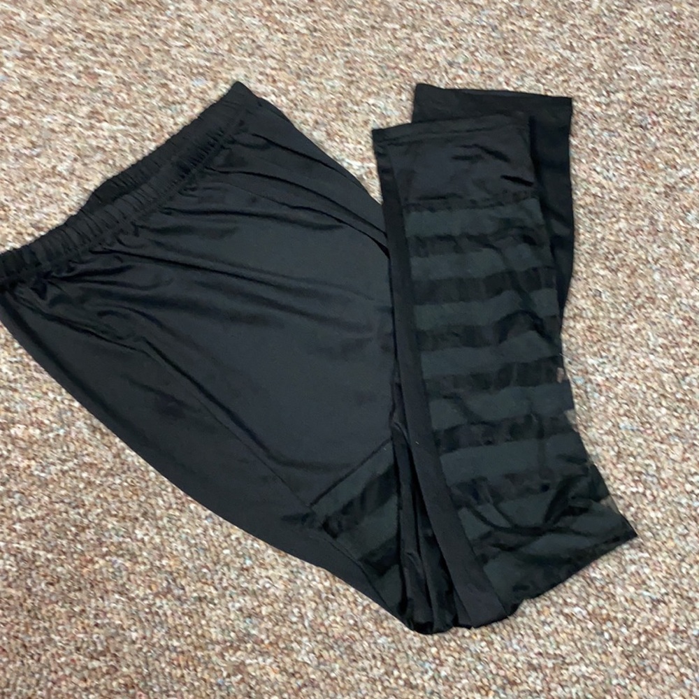Icon Apparel Sheer/stripe black leggings S/M